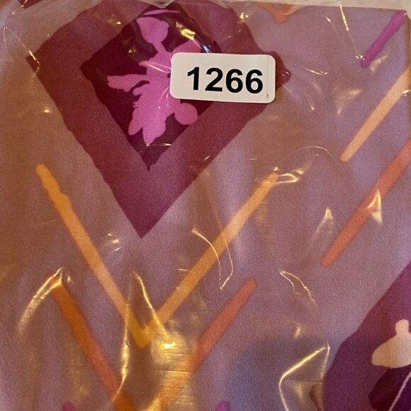 1266 LuLaRoe Leggings Size OS Pink Raspberry Diamonds Print New - Picture 4 of 4